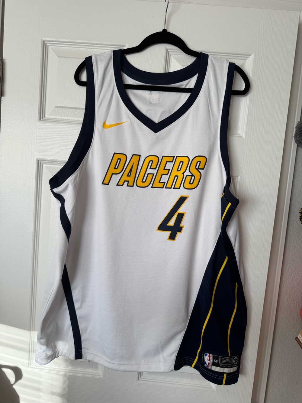 NBA Pacers Oladipo #4 Nike Jersey Men’s XXL